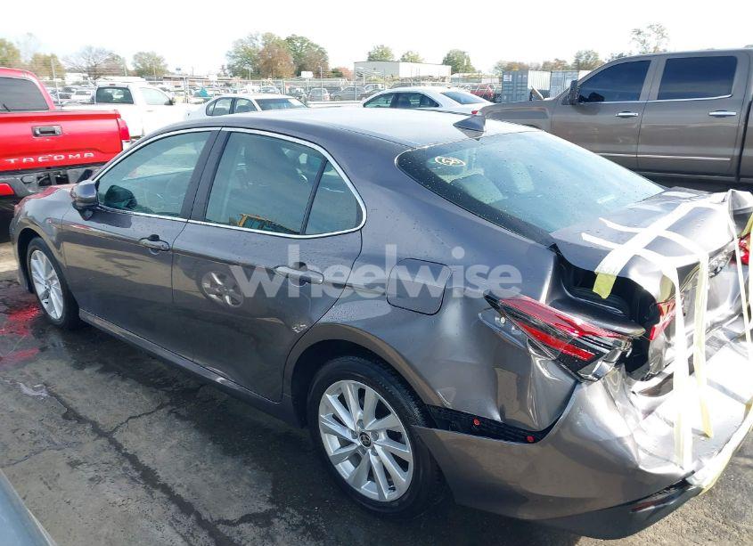 Photo 14 of 2022 Toyota Camry LE (VIN 4T1C11AK3NU708951)