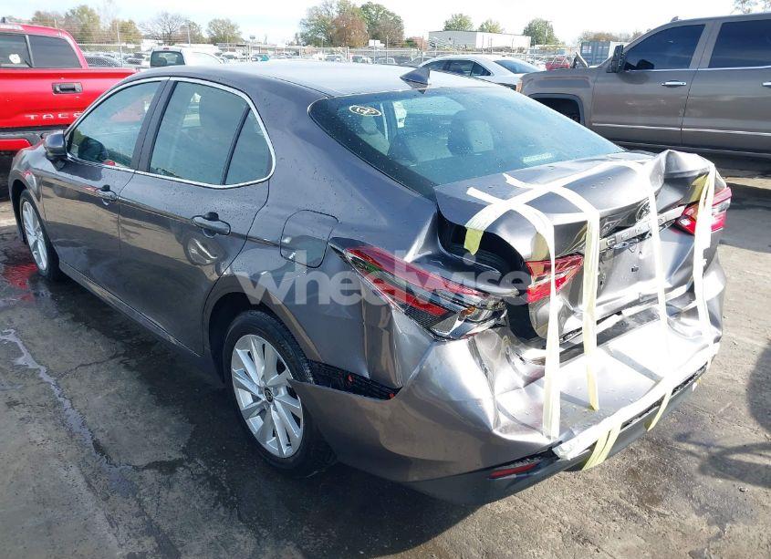 Photo 3 of 2022 Toyota Camry LE (VIN 4T1C11AK3NU708951)