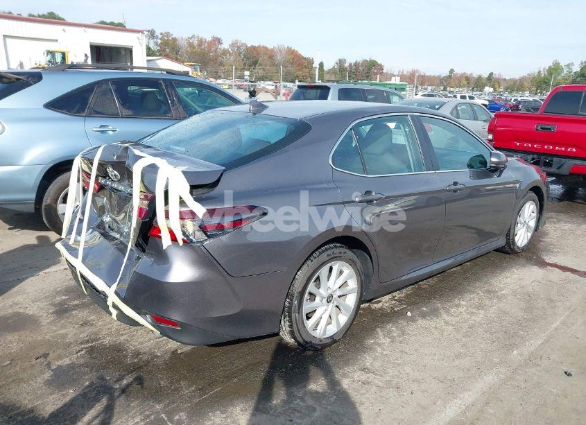 Photo 4 of 2022 Toyota Camry LE (VIN 4T1C11AK3NU708951)