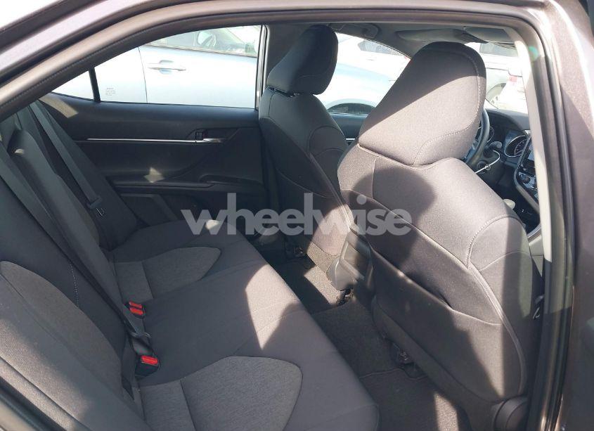 Photo 8 of 2022 Toyota Camry LE (VIN 4T1C11AK3NU708951)