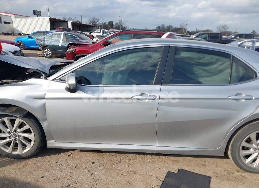 Photo 14 of 2023 Toyota Camry LE (VIN 4T1C11AK3PU102200)