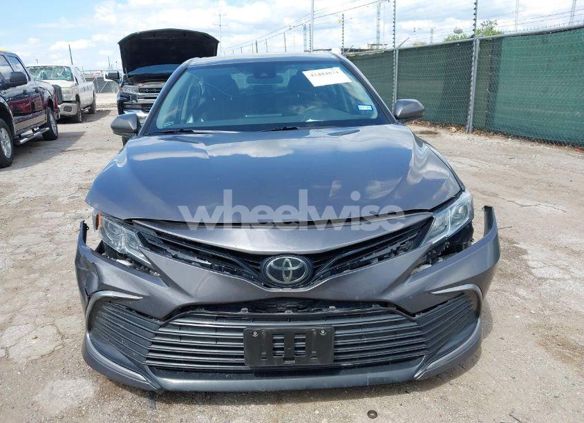 Photo 12 of 2023 Toyota Camry LE (VIN 4T1C11AK3PU110040)
