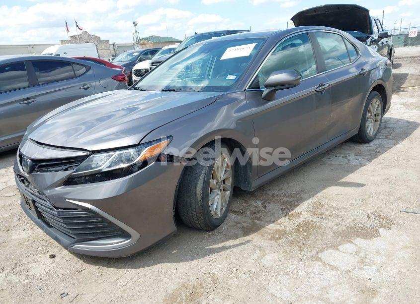 Photo 2 of 2023 Toyota Camry LE (VIN 4T1C11AK3PU110040)
