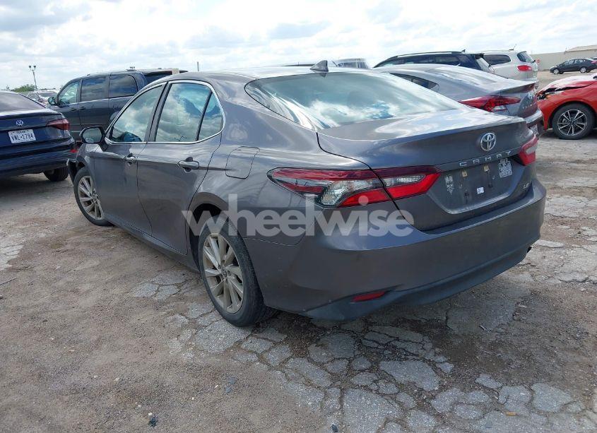Photo 3 of 2023 Toyota Camry LE (VIN 4T1C11AK3PU110040)