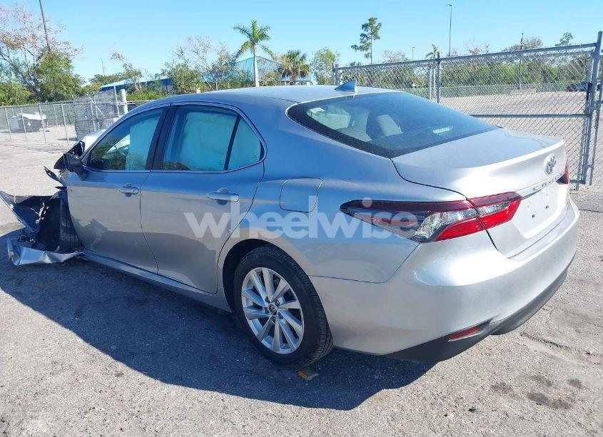 Photo 3 of 2023 Toyota Camry LE (VIN 4T1C11AK3PU113553)