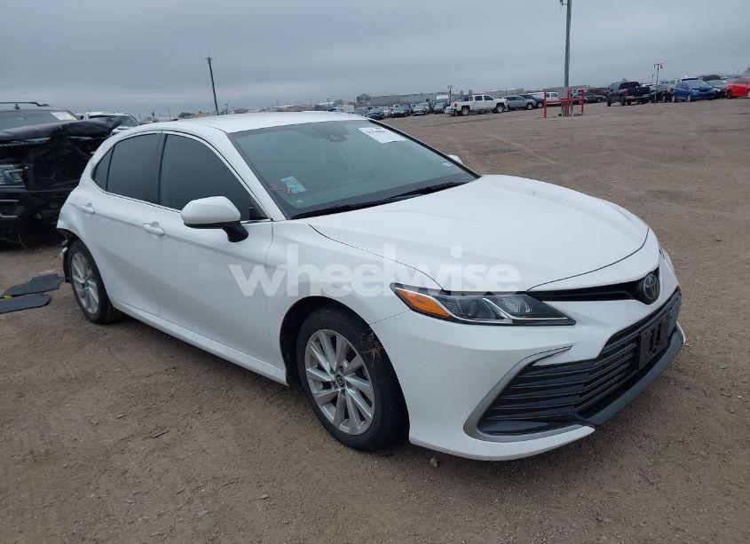 2023 Toyota Camry LE (VIN 4T1C11AK3PU125928) main photo