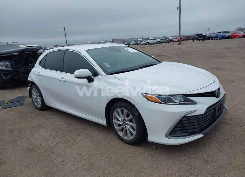 Photo 13 of 2023 Toyota Camry LE (VIN 4T1C11AK3PU125928)