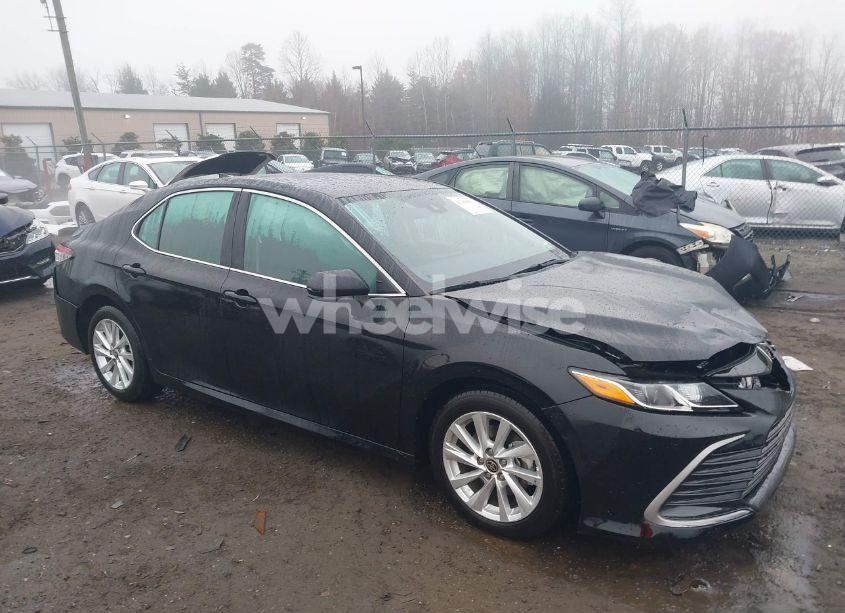 2023 Toyota Camry LE (VIN 4T1C11AK3PU139277) main photo