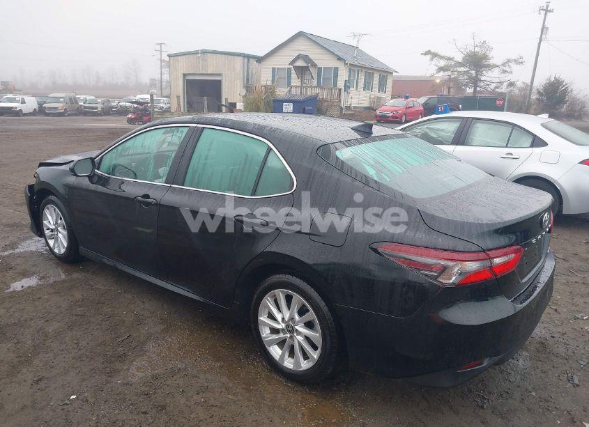Photo 3 of 2023 Toyota Camry LE (VIN 4T1C11AK3PU139277)