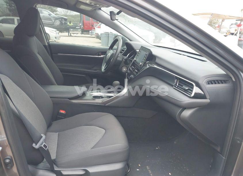 Photo 5 of 2023 Toyota Camry LE (VIN 4T1C11AK3PU182114)