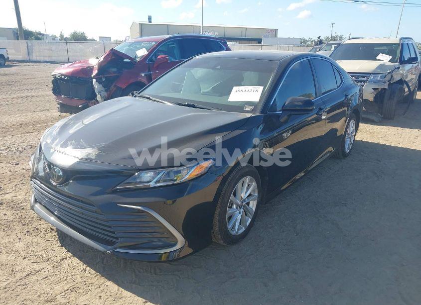 Photo 2 of 2023 Toyota Camry LE (VIN 4T1C11AK3PU792594)