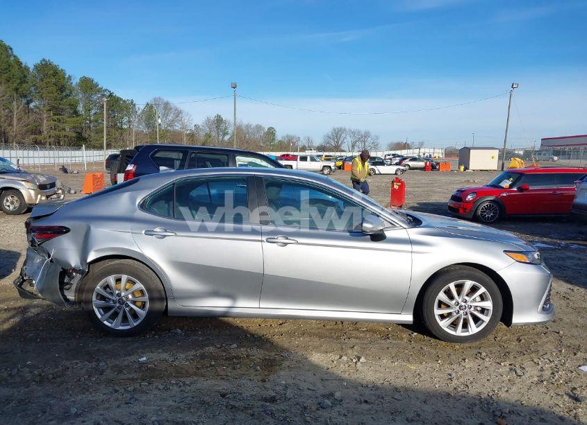 Photo 13 of 2023 Toyota Camry LE (VIN 4T1C11AK3PU814514)