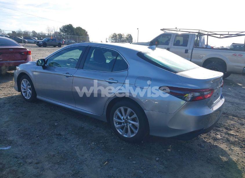 Photo 3 of 2023 Toyota Camry LE (VIN 4T1C11AK3PU814514)