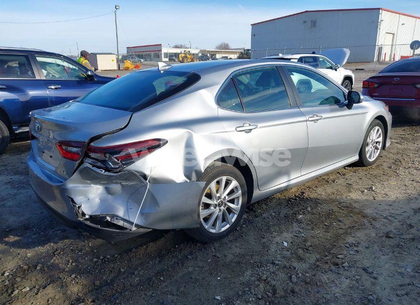 Photo 4 of 2023 Toyota Camry LE (VIN 4T1C11AK3PU814514)