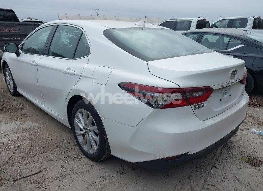 Photo 3 of 2024 Toyota Camry LE (VIN 4T1C11AK3RU202770)