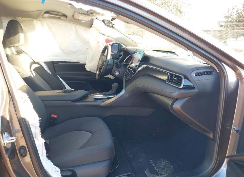 Photo 5 of 2024 Toyota Camry LE (VIN 4T1C11AK3RU884047)