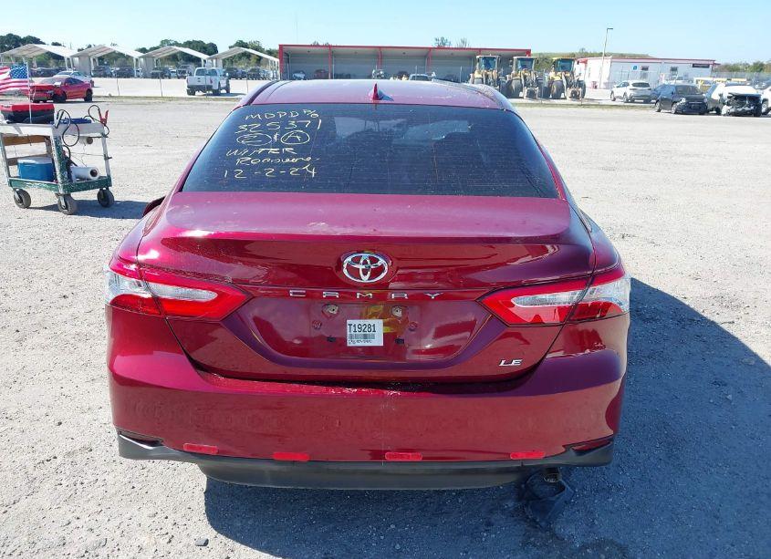 Photo 16 of 2020 Toyota Camry LE (VIN 4T1C11AK4LU321631)