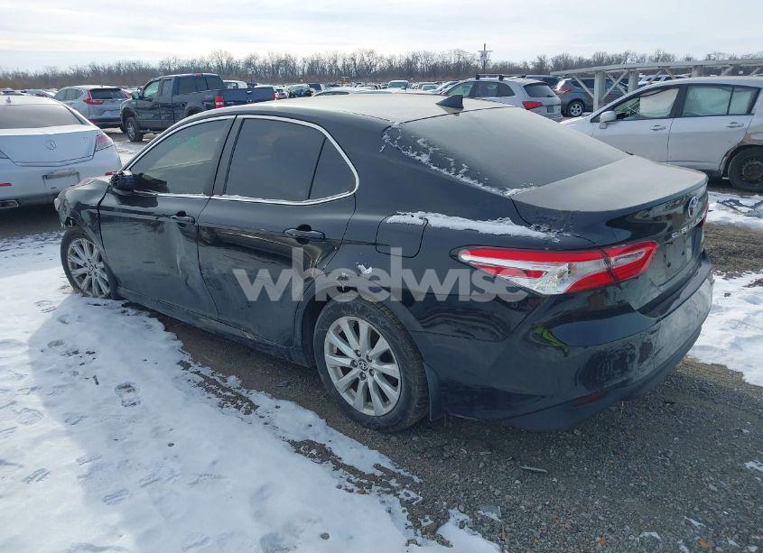 Photo 14 of 2020 Toyota Camry LE (VIN 4T1C11AK4LU391730)