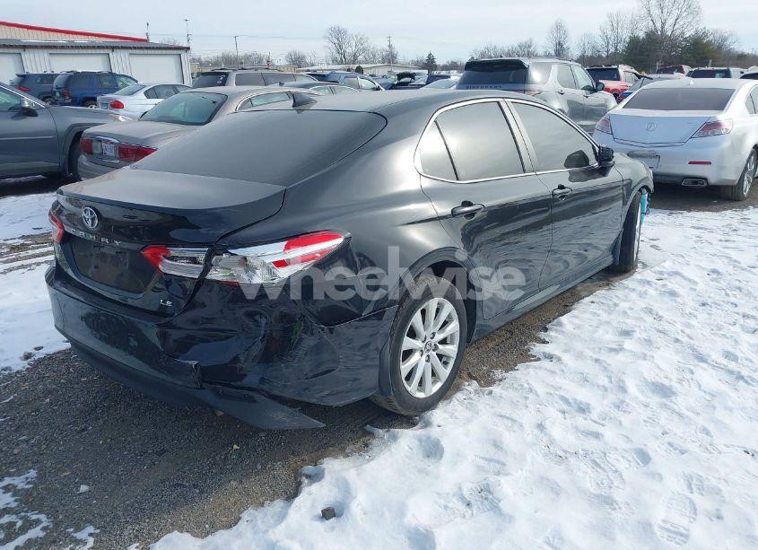 Photo 4 of 2020 Toyota Camry LE (VIN 4T1C11AK4LU391730)