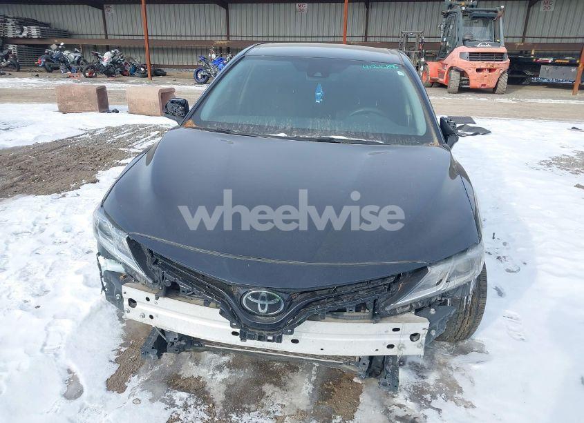 Photo 6 of 2020 Toyota Camry LE (VIN 4T1C11AK4LU391730)