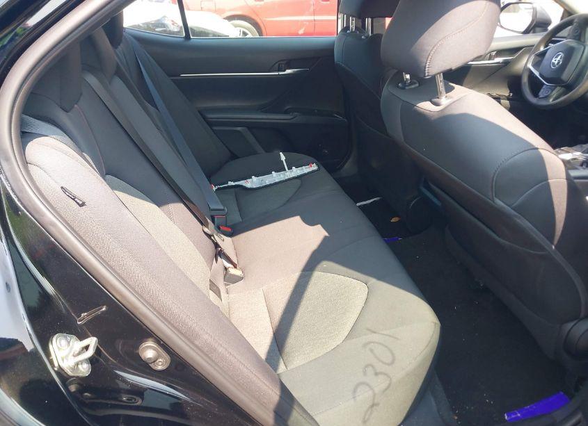 Photo 8 of 2020 Toyota Camry LE (VIN 4T1C11AK4LU885666)