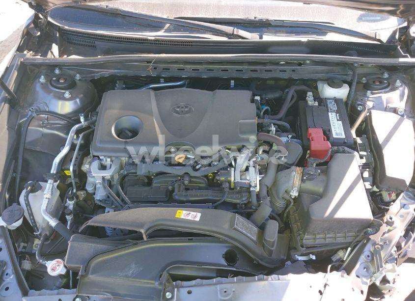 Photo 10 of 2020 Toyota Camry LE (VIN 4T1C11AK4LU905916)