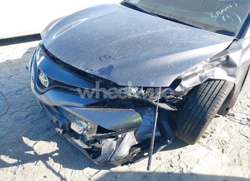 Photo 6 of 2020 Toyota Camry LE (VIN 4T1C11AK4LU905916)