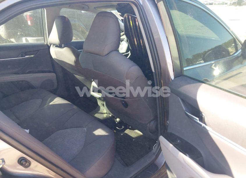 Photo 8 of 2020 Toyota Camry LE (VIN 4T1C11AK4LU905916)