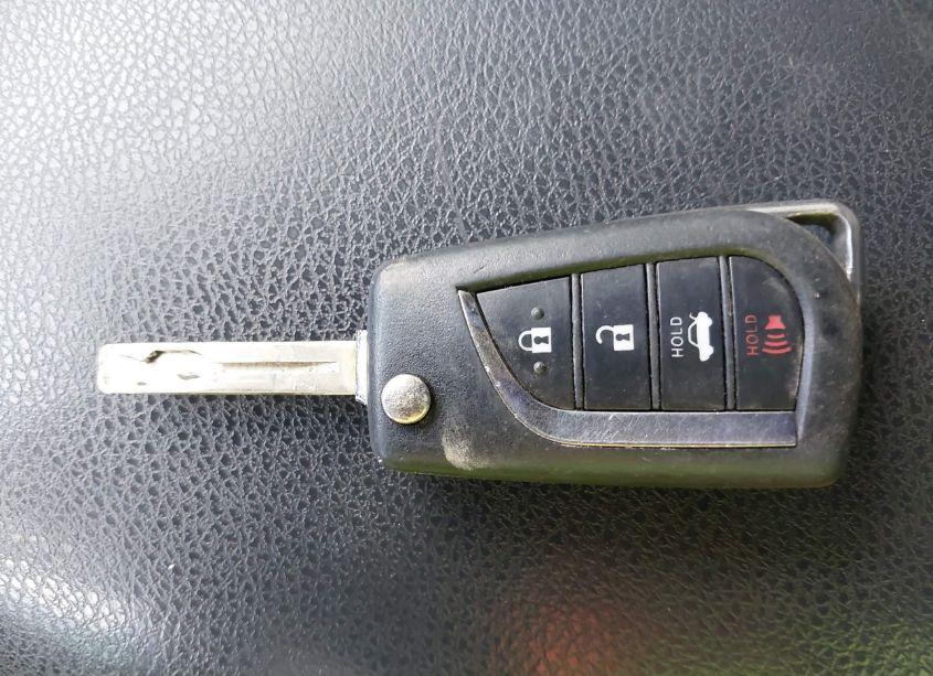 Photo 11 of 2020 Toyota Camry LE (VIN 4T1C11AK4LU933960)