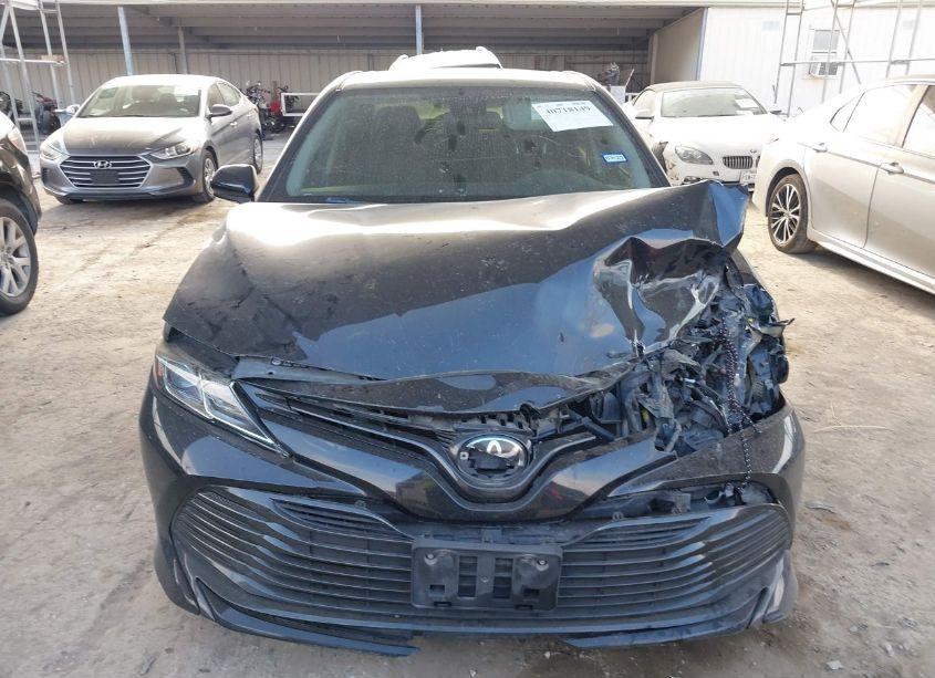 Photo 12 of 2020 Toyota Camry LE (VIN 4T1C11AK4LU933960)