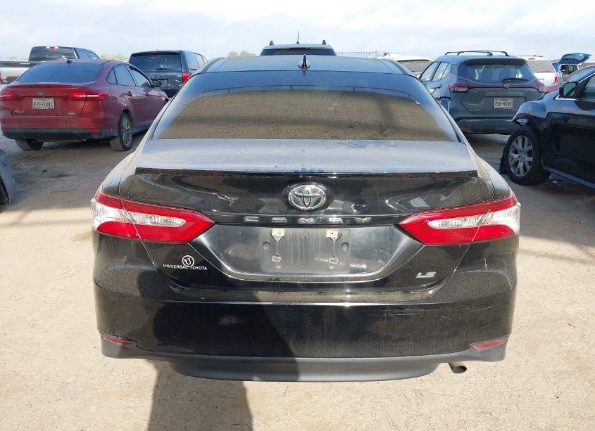 Photo 16 of 2020 Toyota Camry LE (VIN 4T1C11AK4LU933960)