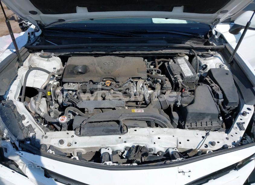 Photo 10 of 2020 Toyota Camry LE (VIN 4T1C11AK4LU955392)