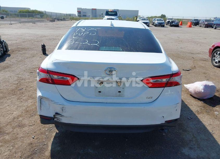 Photo 15 of 2020 Toyota Camry LE (VIN 4T1C11AK4LU955392)