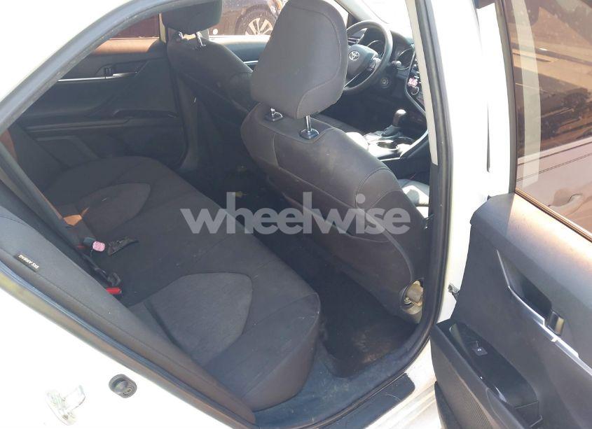 Photo 8 of 2020 Toyota Camry LE (VIN 4T1C11AK4LU955392)