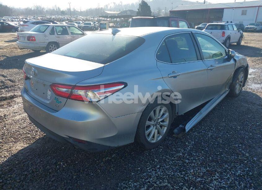 Photo 4 of 2020 Toyota Camry LE (VIN 4T1C11AK4LU970295)