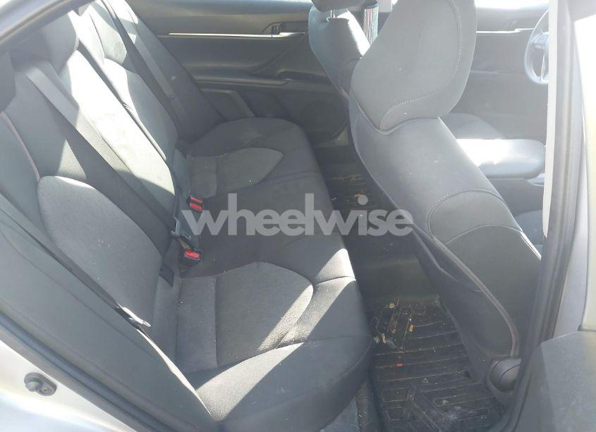 Photo 8 of 2020 Toyota Camry LE (VIN 4T1C11AK4LU970295)