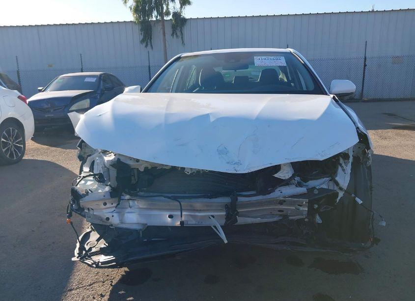 Photo 13 of 2020 Toyota Camry LE (VIN 4T1C11AK4LU986495)