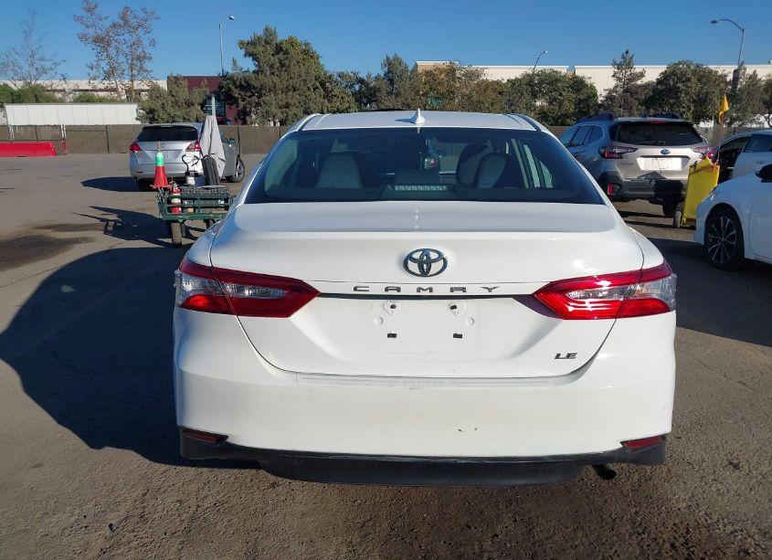Photo 17 of 2020 Toyota Camry LE (VIN 4T1C11AK4LU986495)