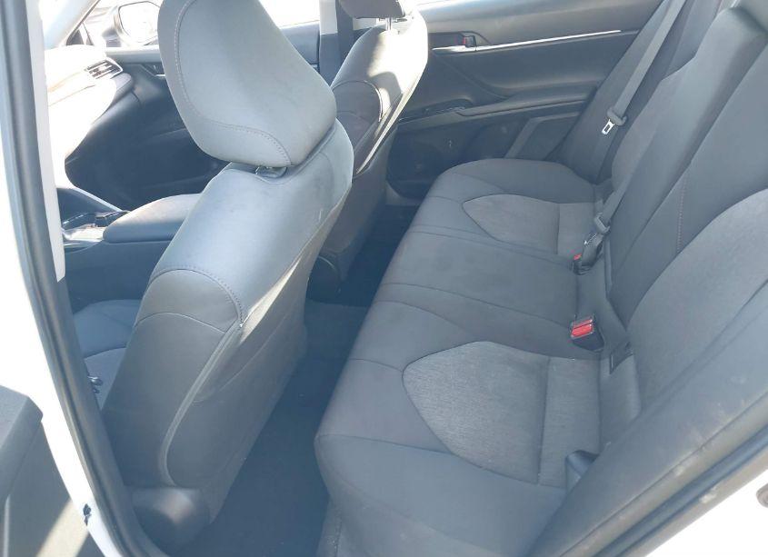 Photo 8 of 2020 Toyota Camry LE (VIN 4T1C11AK4LU986495)