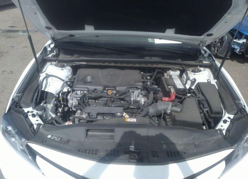 Photo 10 of 2020 Toyota Camry LE (VIN 4T1C11AK4LU995746)