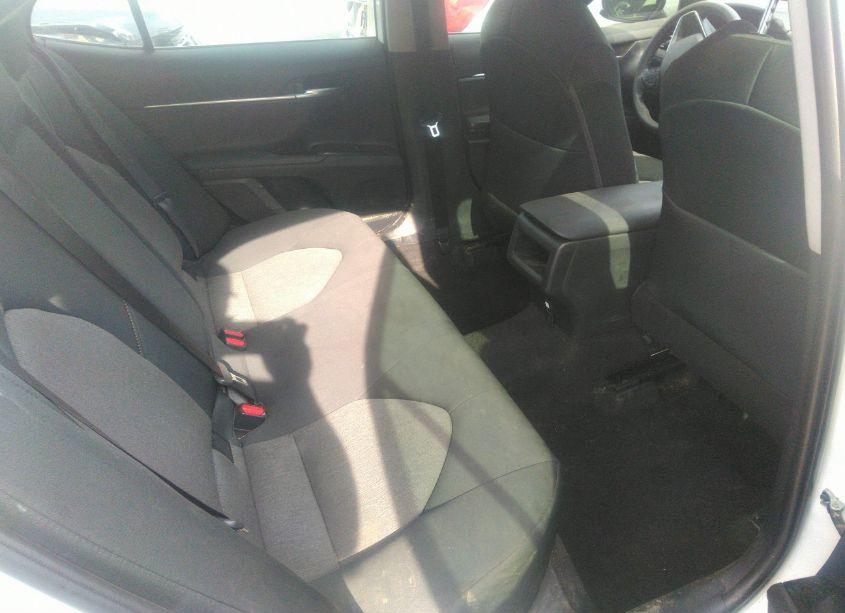 Photo 8 of 2020 Toyota Camry LE (VIN 4T1C11AK4LU995746)