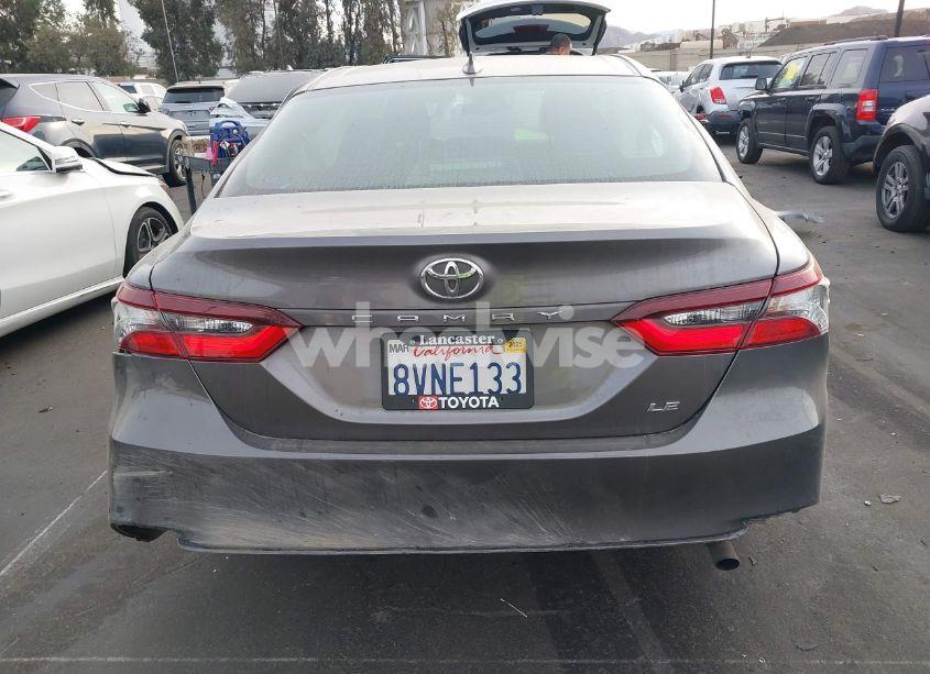 Photo 17 of 2021 Toyota Camry LE (VIN 4T1C11AK4MU440832)