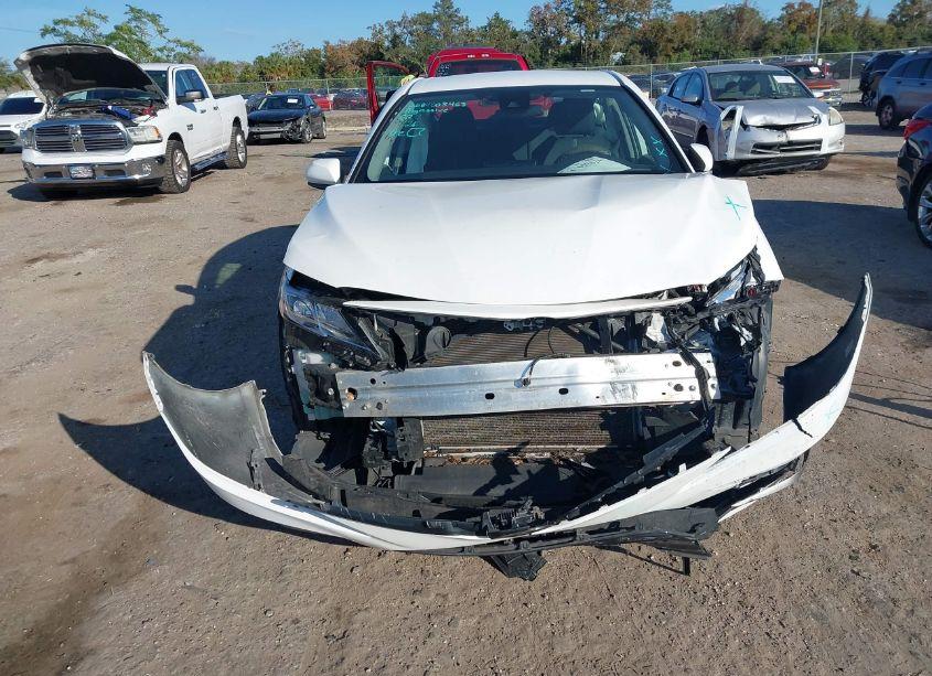 Photo 12 of 2021 Toyota Camry LE (VIN 4T1C11AK4MU444346)