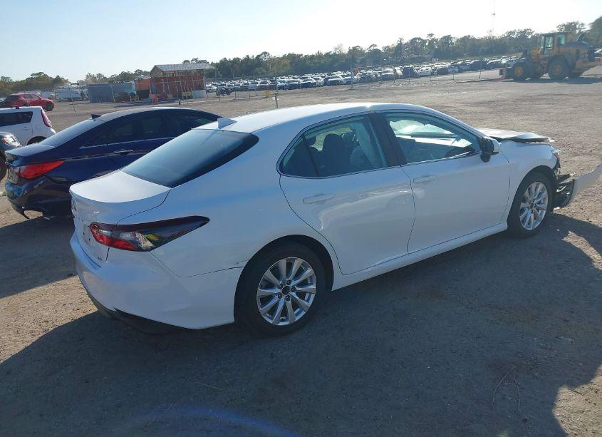 Photo 4 of 2021 Toyota Camry LE (VIN 4T1C11AK4MU444346)