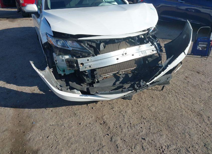 Photo 6 of 2021 Toyota Camry LE (VIN 4T1C11AK4MU444346)