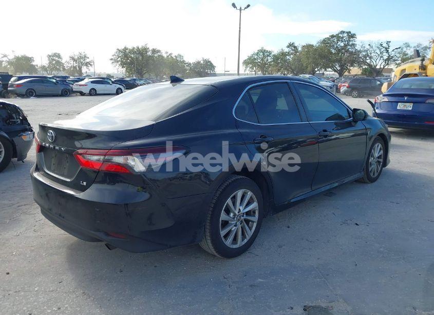 Photo 4 of 2021 Toyota Camry LE (VIN 4T1C11AK4MU446677)