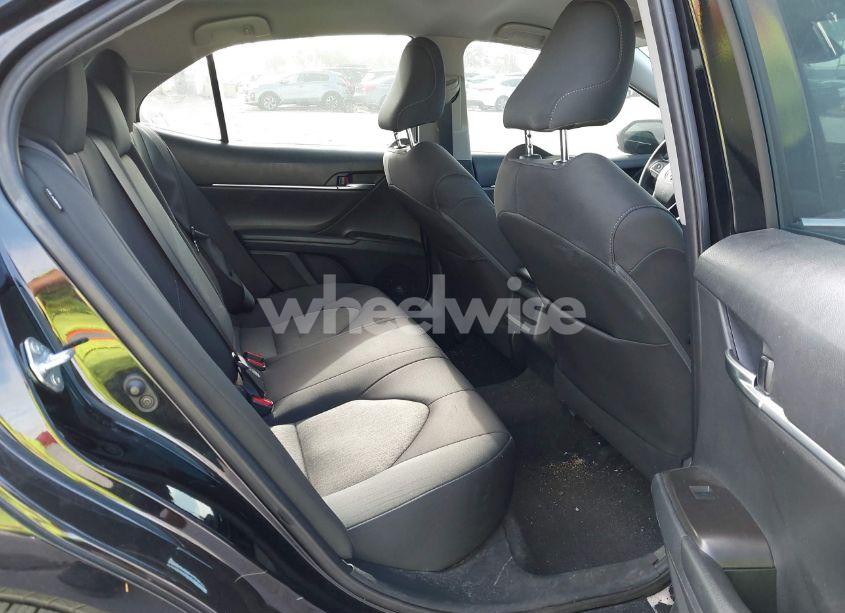 Photo 8 of 2021 Toyota Camry LE (VIN 4T1C11AK4MU446677)