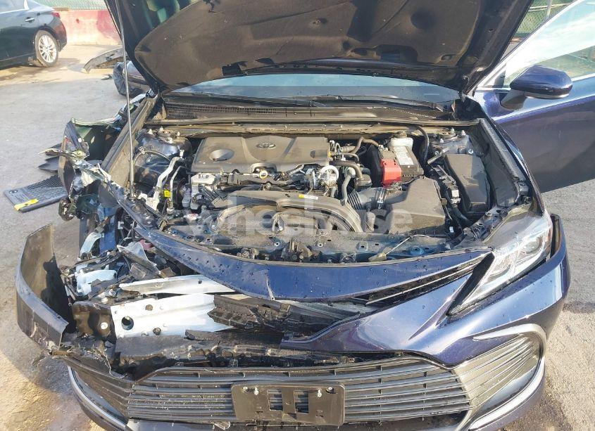 Photo 10 of 2021 Toyota Camry LE (VIN 4T1C11AK4MU461468)