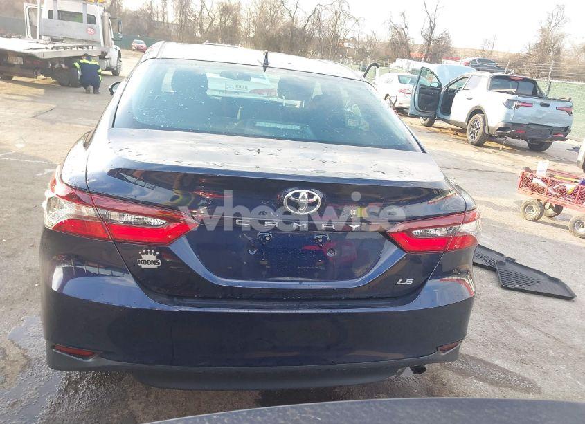 Photo 16 of 2021 Toyota Camry LE (VIN 4T1C11AK4MU461468)