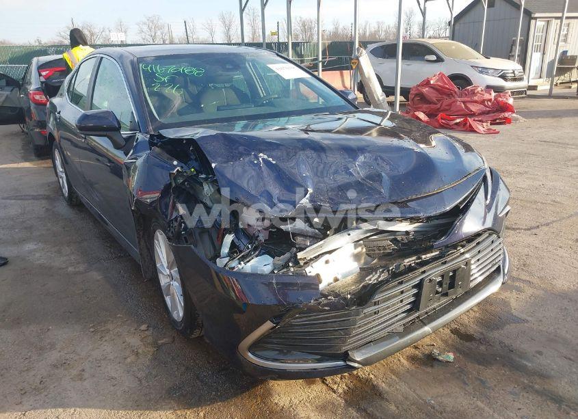 Photo 6 of 2021 Toyota Camry LE (VIN 4T1C11AK4MU461468)